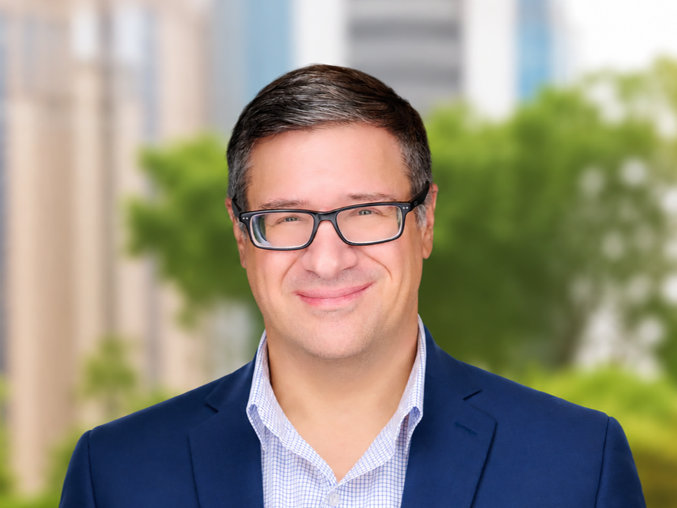 Alan Brooks Headshot.